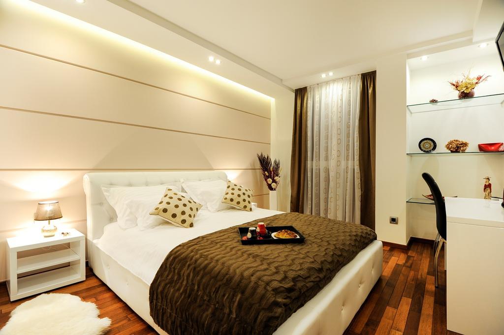 Main Street Studio And Rooms Zadar Room photo