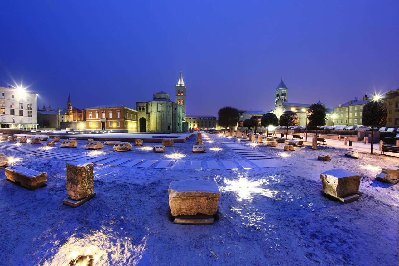 Main Street Studio And Rooms Zadar Exterior photo